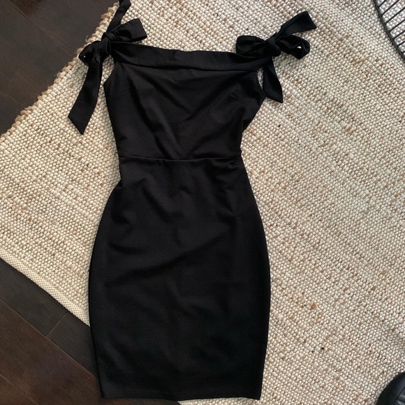 Lulu’s Off-Shoulder Mini Dress, Size S - Picture 5 of 5